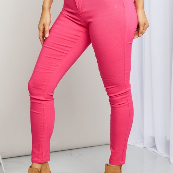 YMI Jeanswear Kate Hyper-Stretch Full Size Mid-Rise Skinny Jeans in Fiery Coral - Picture 3 of 9
